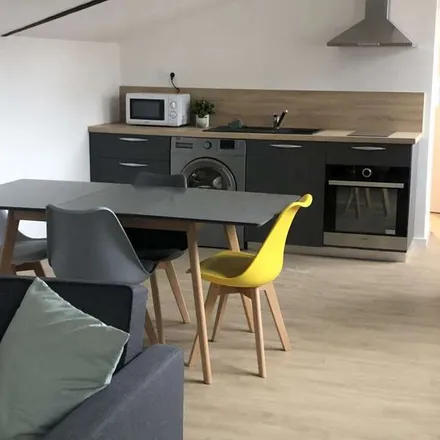 Rent this 3 bed apartment on 19 Rue François Guizot in 72000 Le Mans, France