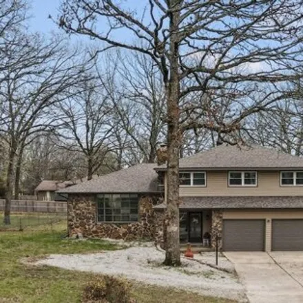 Buy this 4 bed house on 1236 Stoney Drive in West Plains, MO 65775
