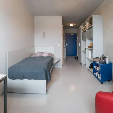 Rent this studio apartment on Studentenheim base11 in Medwedweg 3, 1110 Vienna