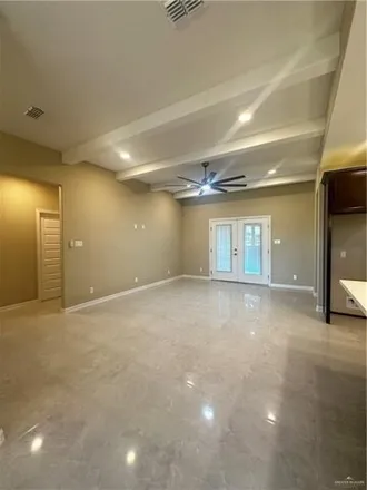 Image 5 - West Mile 2 Road, Mission, TX 78574, USA - House for sale