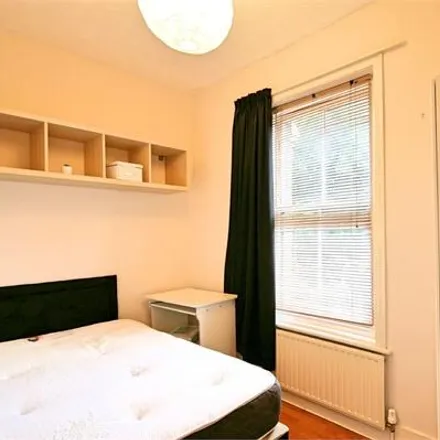 Image 4 - Reay Primary School, Hackford Road, Stockwell Park, London, SW9 0EN, United Kingdom - Apartment for rent