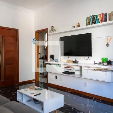 Rent this 2 bed apartment on Rua Heráclito da Graça in Lins de Vasconcelos, Rio de Janeiro - RJ