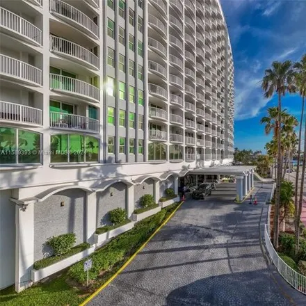 Buy this 1 bed condo on The Carriage House in 5401 Collins Avenue, Miami Beach