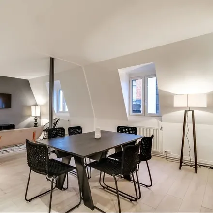 Rent this 6 bed apartment on 52 Rue de Ponthieu in 75008 Paris, France