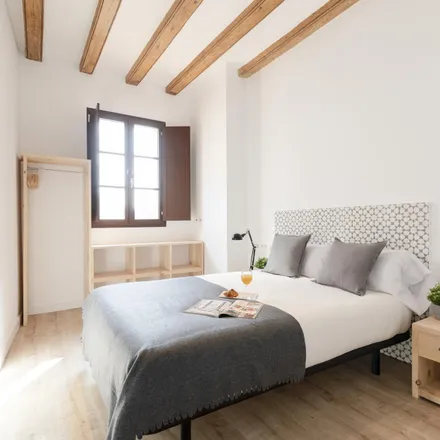 Rent this 1 bed apartment on Bar BJ 100 frankfurt in Carrer de Joaquín Costa, 08001 Barcelona