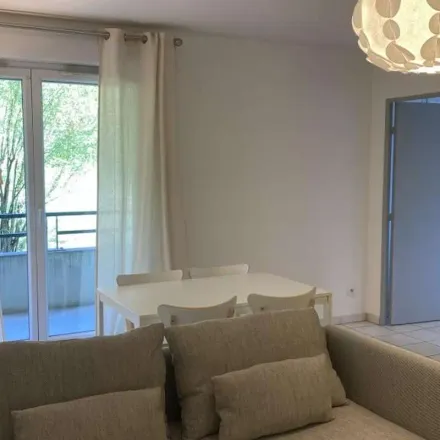 Rent this 3 bed apartment on 8 Place Xavier Ricard in 69110 Sainte-Foy-lès-Lyon, France