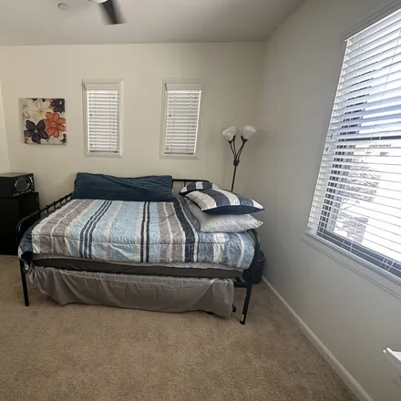 Rent this 1 bed apartment on Redlands