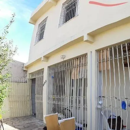 Buy this 5 bed house on Travessa D3 in Farolândia, Aracaju - SE
