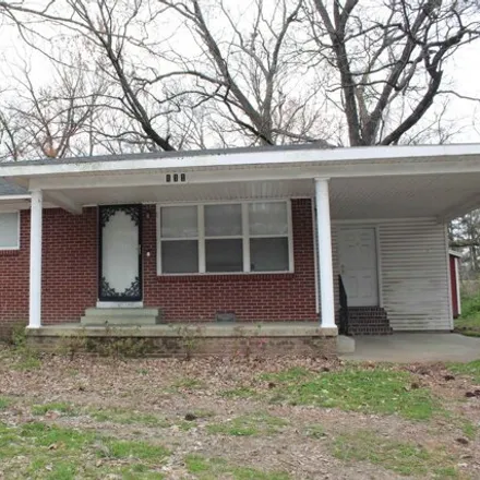 Buy this 3 bed house on 111 Shelton Street in Covington, TN 38019