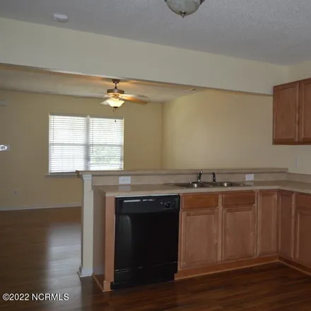 Image 2 - Banister Loop, Lakewood, Jacksonville, NC 28540, USA - Townhouse for rent