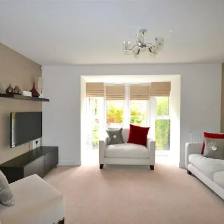 Image 5 - Bowhill Way, Harlow, CM20 1FH, United Kingdom - Townhouse for sale