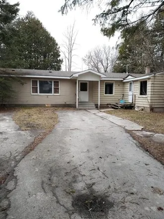 Buy this 4 bed house on 647 Wall Avenue in Alpena Township, MI 49707