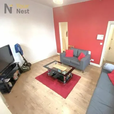 Rent this 5 bed house on Westfield Road in Leeds, LS3 1DL