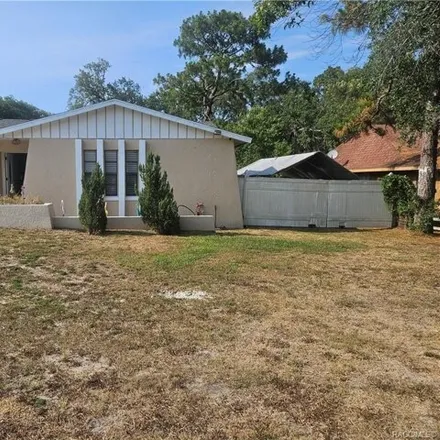 Buy this 3 bed house on 5710 West Pine Circle in Citrus County, FL 34429