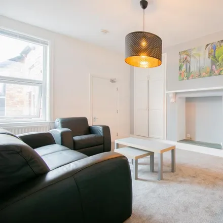 Rent this 6 bed apartment on Buston Terrace in Newcastle upon Tyne, NE2 2JL