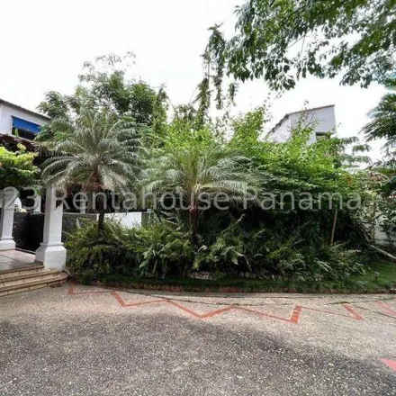 Rent this 5 bed house on Residenciales Golf Heights in Calle 81 Este, 0801