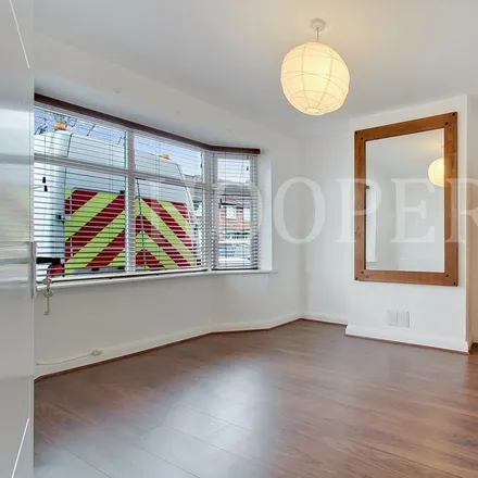 Image 4 - Monks Park, London, HA9 6JQ, United Kingdom - House for rent