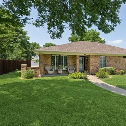 Buy this 4 bed house on 1411 Meadow Glen St in Richardson, Texas