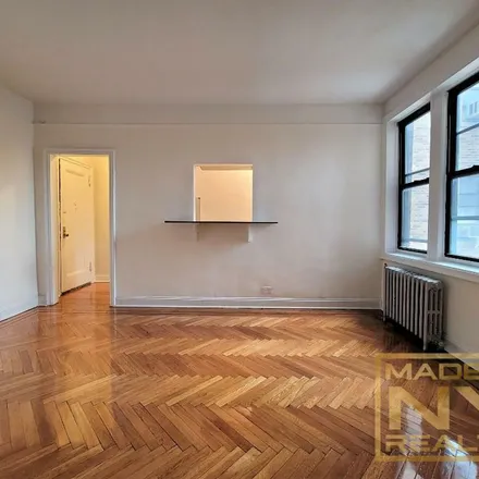 Image 6 - 25-74 33rd Street, New York, NY 11102, USA - Apartment for rent