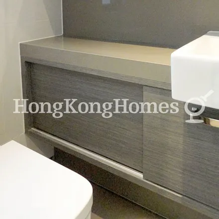 Image 1 - China, Hong Kong, Hong Kong Island, Wan Chai, Wing Fung Street, Star Studios I - Apartment for rent