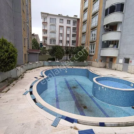 Rent this 3 bed apartment on 1318. Sokak in 34212 Bağcılar, Turkey