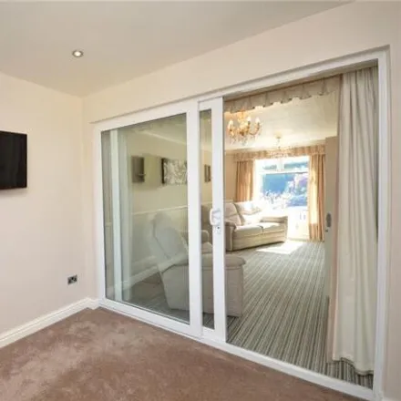 Image 6 - Aberfield Mount, Leeds, LS10 3PR, United Kingdom - Duplex for sale