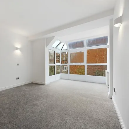 Image 4 - 45-47 Broadhurst Gardens, London, NW6 3BP, United Kingdom - Apartment for rent