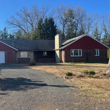 Rent this 3 bed house on 1416 Silver Ln in East Hartford, Connecticut