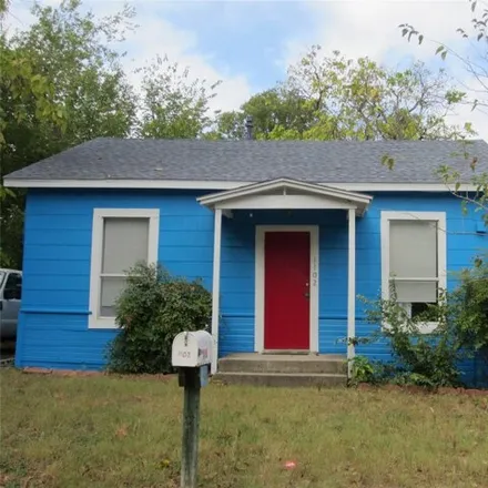 Rent this 1 bed house on 1102 Peak Street in Denton, TX 76201
