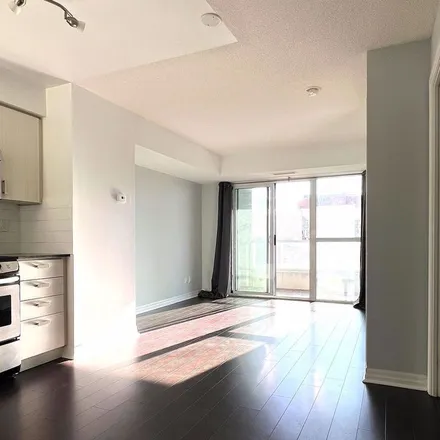 Image 7 - Yorkland, 275 Yorkland Road, Toronto, ON M2J 0B3, Canada - Apartment for rent