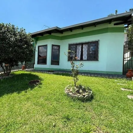 Buy this 5 bed house on Rua Zezé Moreira 103 in Floresta, Joinville - SC
