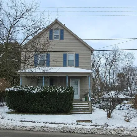 Buy this 3 bed house on 10 Crescent Street in Marolin Acres, Rutland City