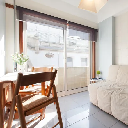 Rent this 1 bed apartment on Rua de Santos Pousada in 4000-478 Porto, Portugal