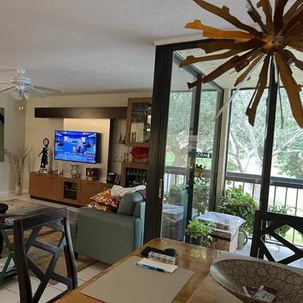 Rent this 2 bed condo on 833 Egret Circle in Delray Beach, FL 33444
