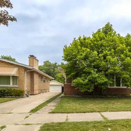 Buy this 3 bed house on 10137 South Utica Avenue in Evergreen Park, IL 60805