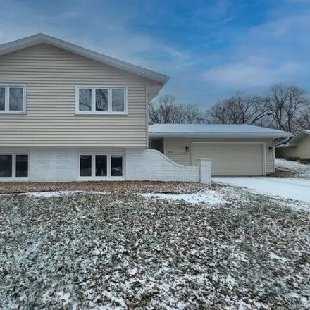 Buy this 5 bed house on 10006 Drew Avenue South in Bloomington, MN 55431
