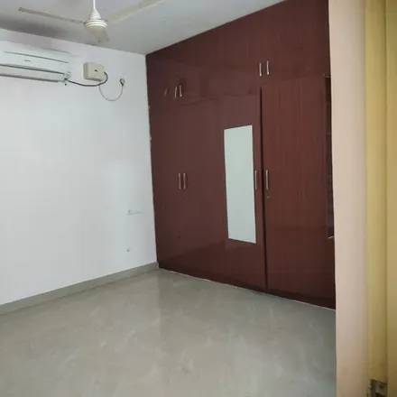 Rent this 3 bed apartment on unnamed road in Zone 13 Adyar, - 600041