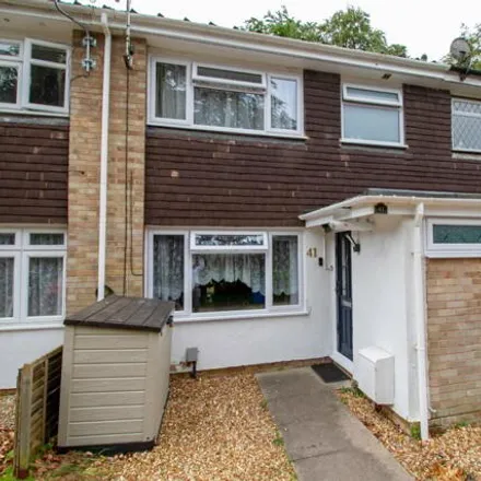 Buy this 3 bed townhouse on Woodlands in Fleet, GU51 4NU