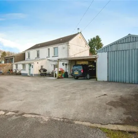 Buy this 4 bed house on Norton Road in Llanelli, Carmarthenshire
