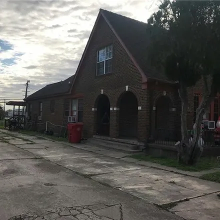 Image 3 - 308 East Avenue C, Robstown, TX 78380, USA - House for sale
