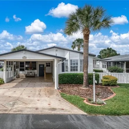 Buy this studio apartment on 1101 Easy Street in Highlands County, FL 33872