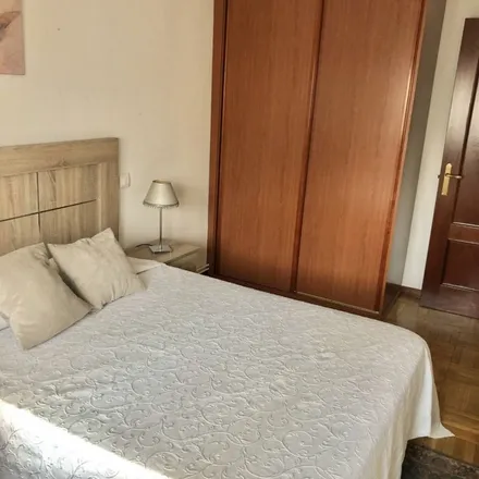 Rent this 2 bed apartment on Campo Valdés in 33201 Gijón, Spain