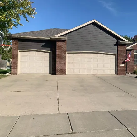 Buy this 4 bed house on 5108 South Wells Avenue in Sioux Falls, SD 57108