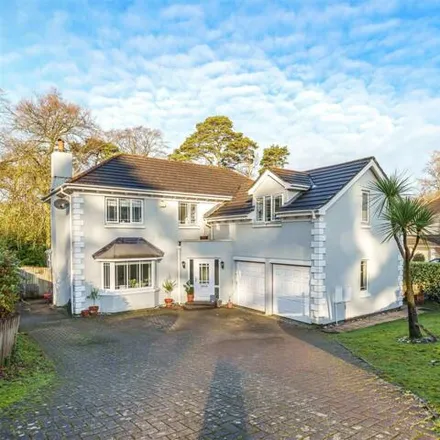 Buy this 5 bed house on Wheal Regent Park in Carlyon Bay, PL25 3SP