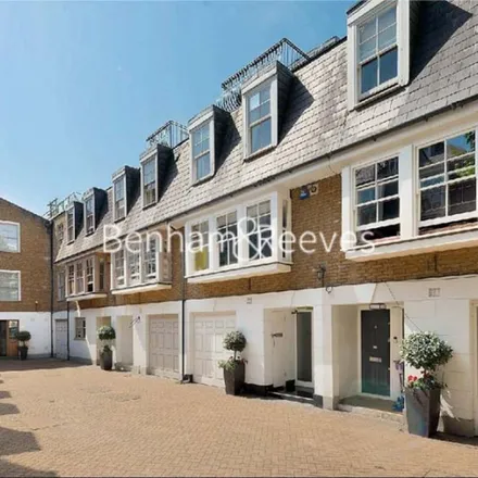 Rent this 4 bed apartment on 8 Milner Street in London, SW3 2PU