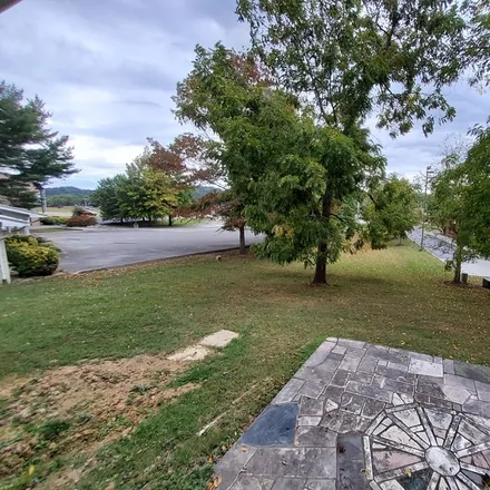 Image 6 - 1310 Cherokee Circle, Cherokee Hills, Sevierville, TN 37862, USA - House for sale
