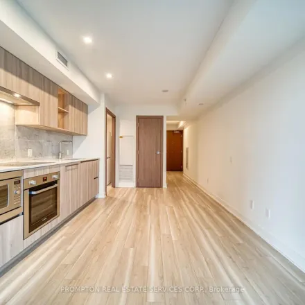Image 9 - 19 Bathurst Street, Old Toronto, ON M5V 1B7, Canada - Apartment for rent