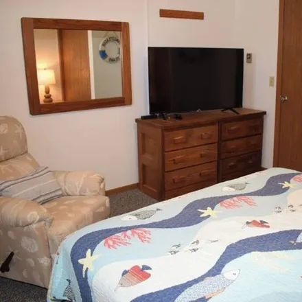 Rent this 1 bed condo on Chincoteague in VA, 23336
