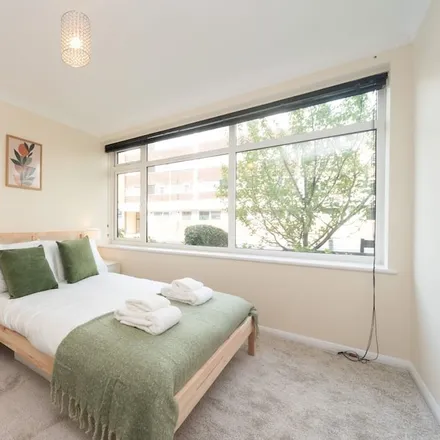 Rent this 1 bed apartment on London in KT6 4HZ, United Kingdom