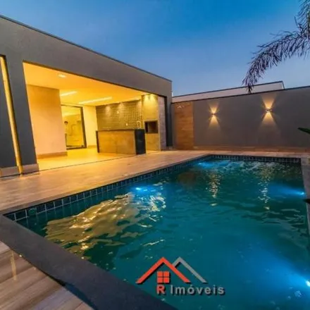 Buy this 4 bed house on SHVP - Rua 4 in Colônia Agrícola Samambaia, Vicente Pires - Federal District